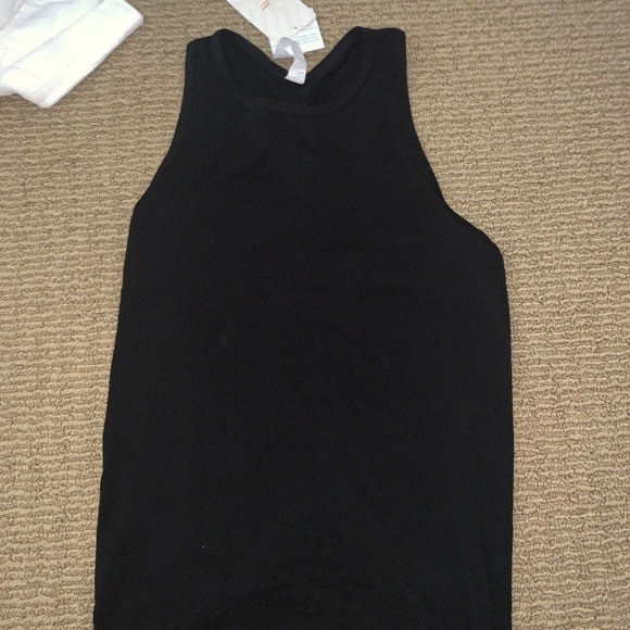 Fabletics Rouched Tank Top - Picture 3 of 3
